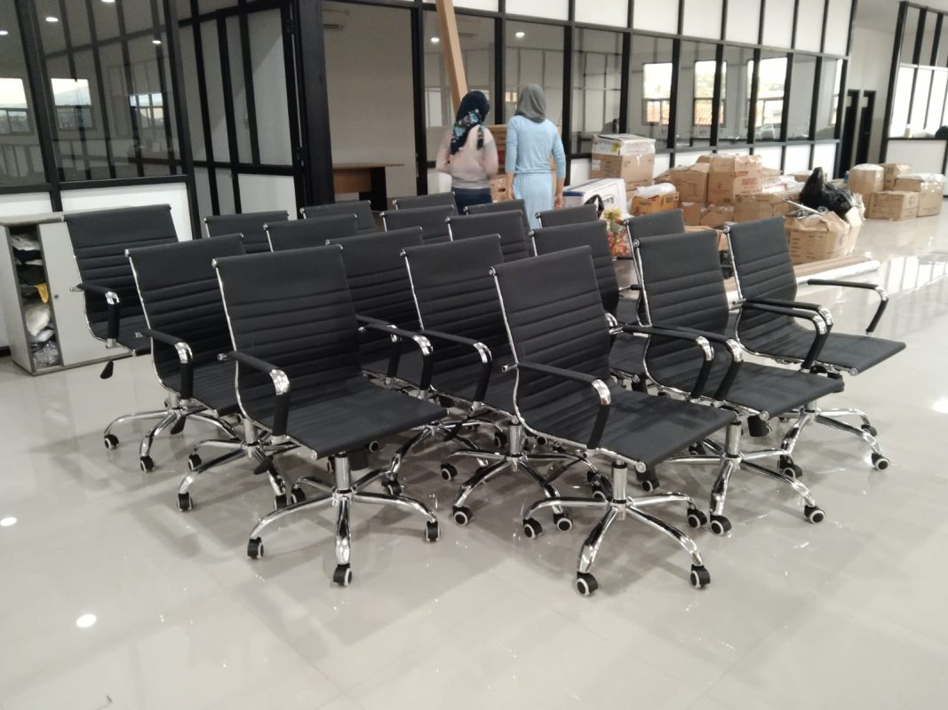 kursi kantor
