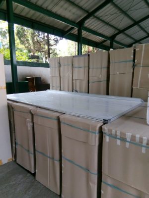 Stock Kursi Kantor & Whiteboard