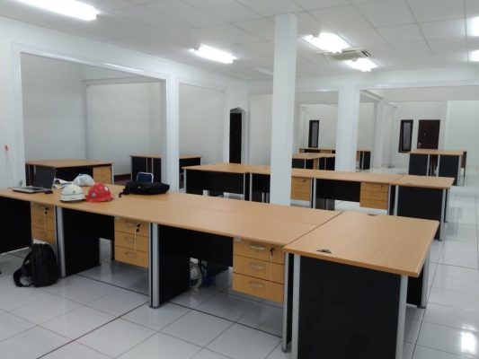 meja kantor modera